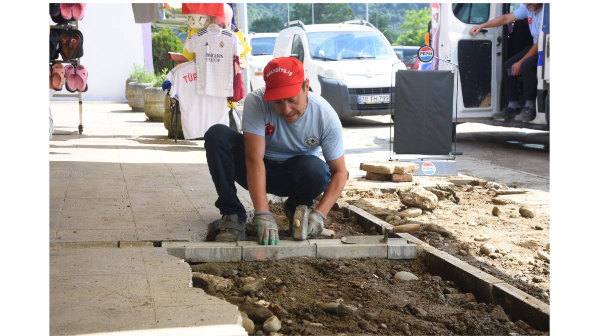 Giresun Belediyesi’nden kent genelinde yoğun mesai