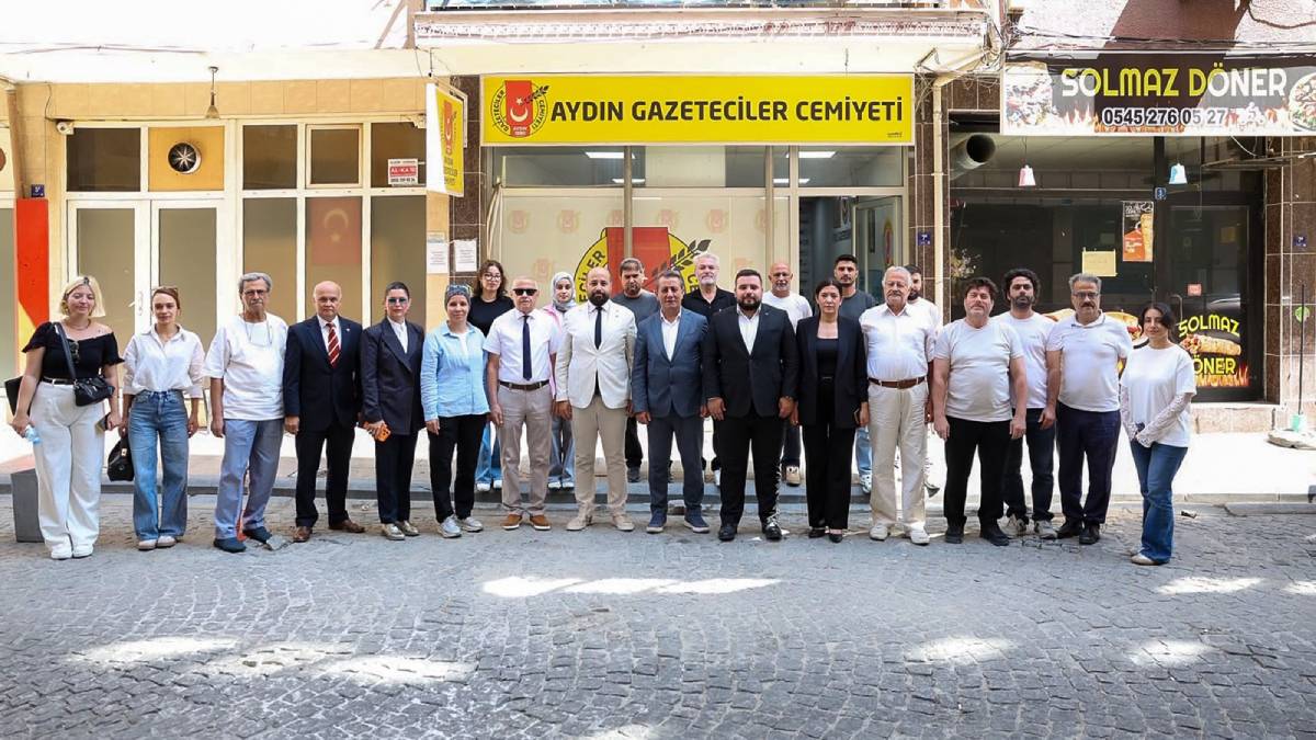 Başkan Anıl Yetişkin Basın Özgürlüğü Günü'nde gazetecilerle buluştu