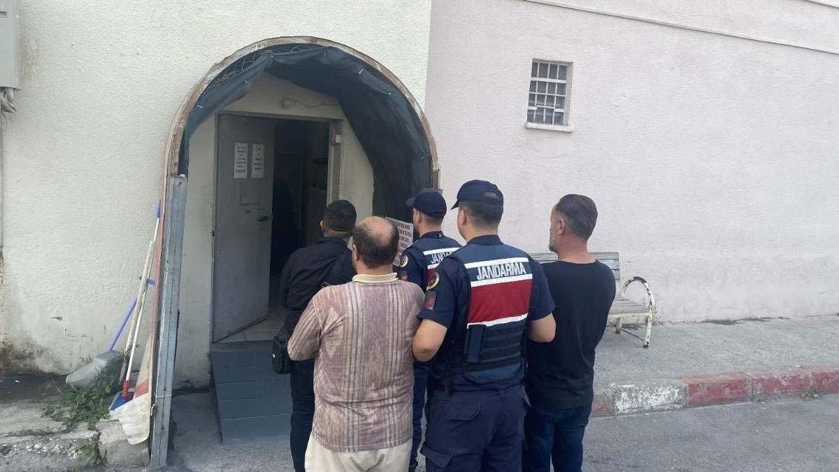 200 milyonluk arsayı sahte vekaletle satacaklardı: Noterde suçüstü
