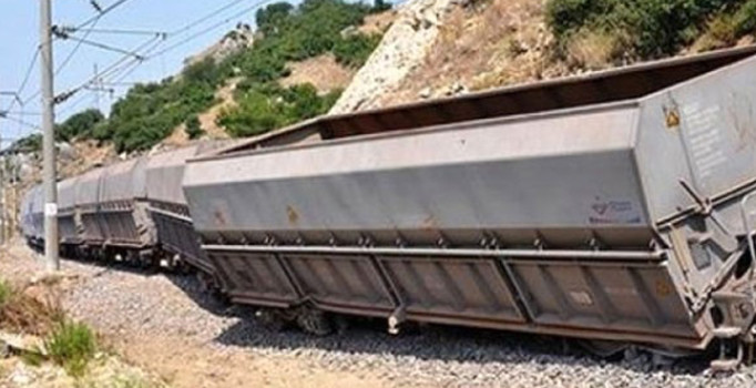 Muş’ta yük trenine bombalı saldırı - Son dakika haberleri