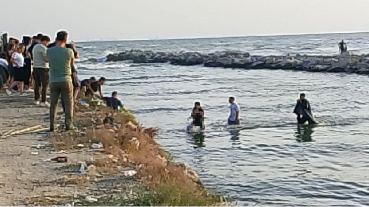 Mersin'de denize giren 7 yaşındaki çocuk hayatını kaybetti