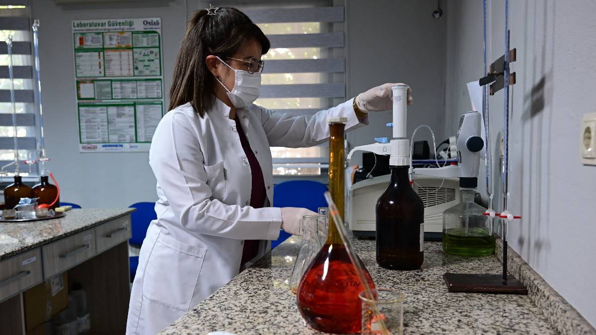 Manisa Büyükşehir’den üreticiye bilimsel destek