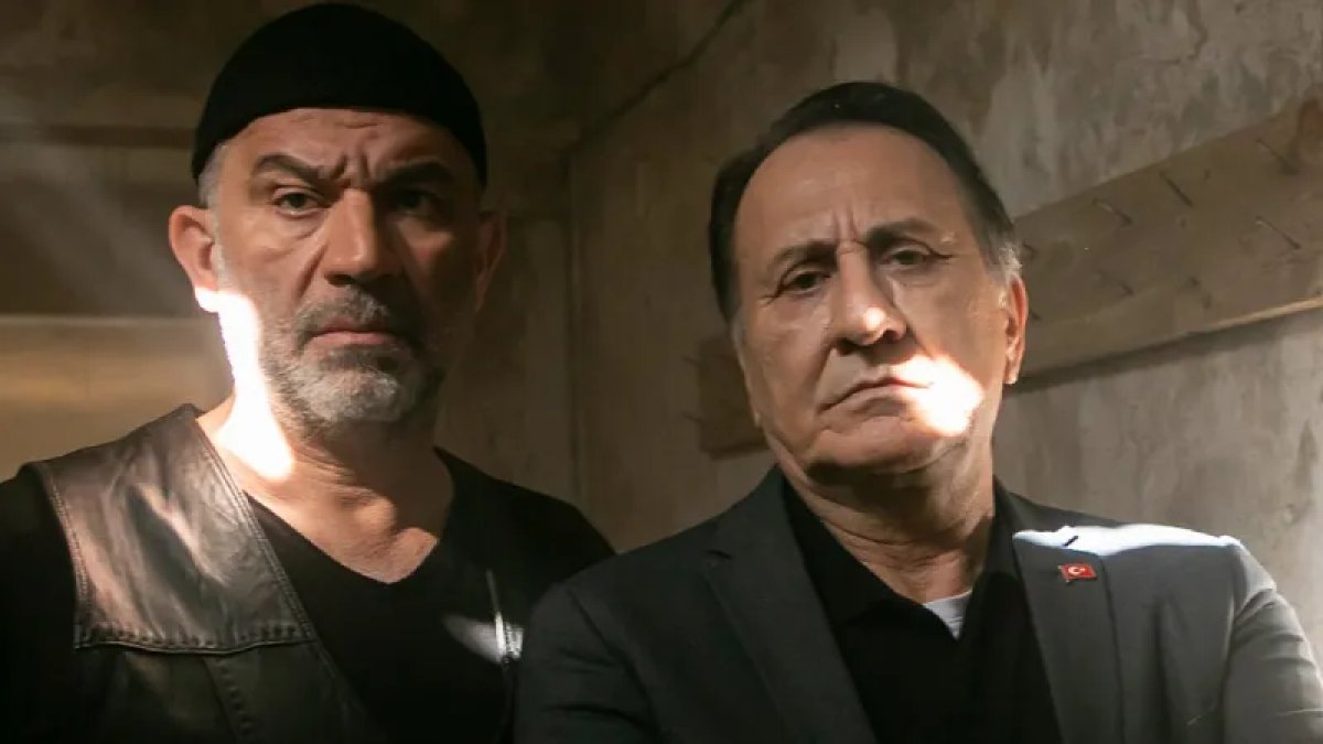 Arka Sokaklar final mi yaptı: 20 yıllık ekran efsanesi için Kanal D'den beklenen kesin karar geldi!