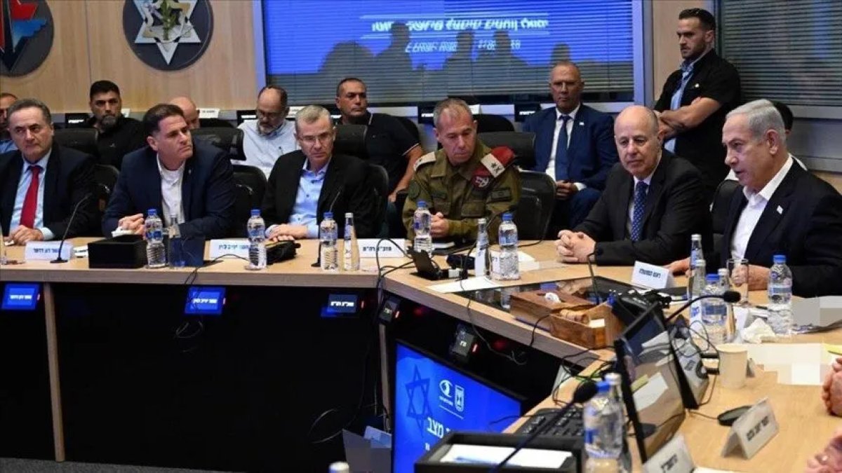 İsrail hükümeti ve Güvenlik Kabinesi toplantılarını sığınakta yapıyor