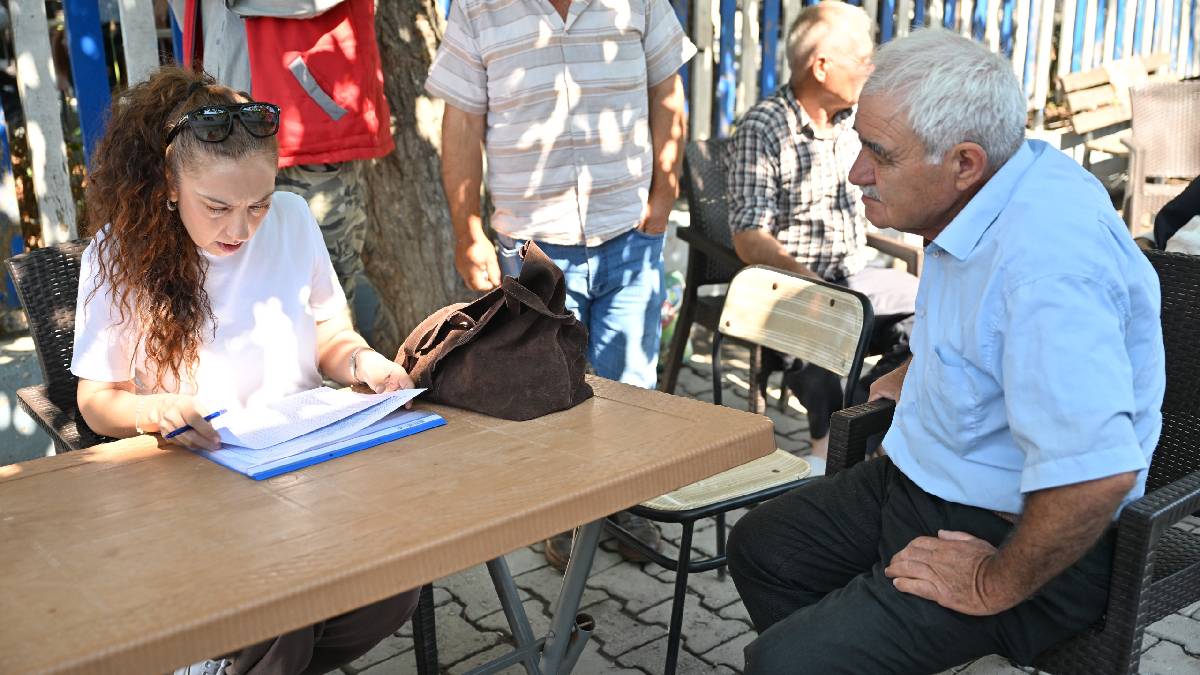 Büyükşehir’den hayvan sağlığı için üreticilere destek: 1.058 adet antiparaziter preparat teslim edildi