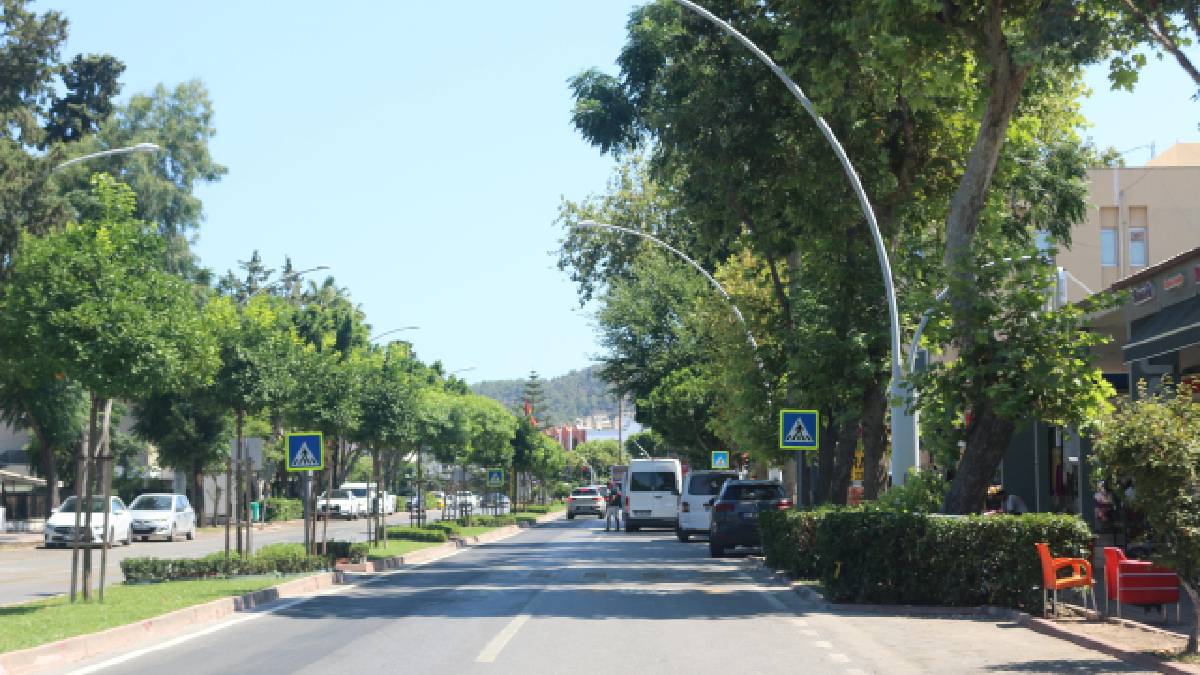 Büyükşehir’den Kemer’de ulaşım ve çevre düzenlemelerine yönelik çalışma