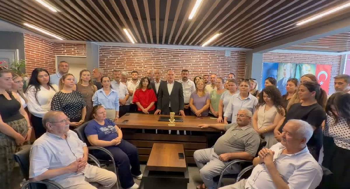 Ceyhan ilçe yönetimi toplu istifa ederek Yeni Parti'ye geçti