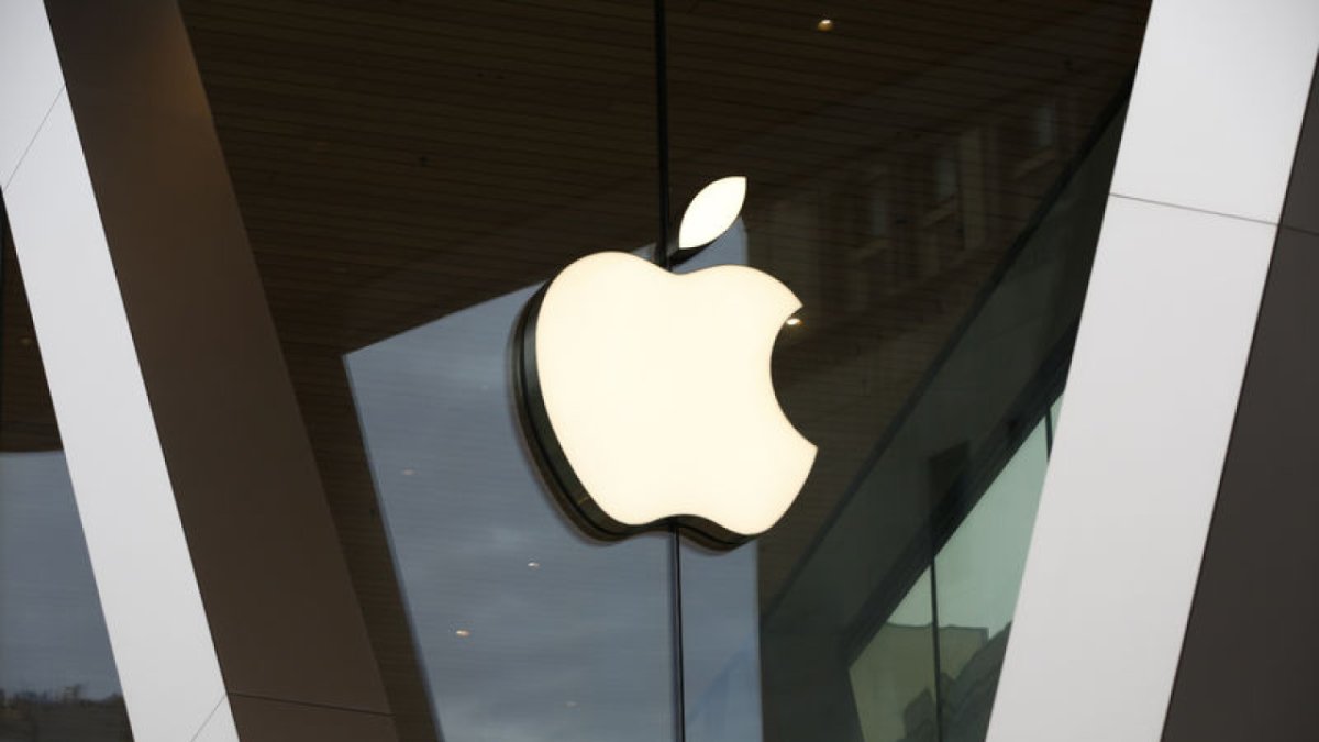 Apple yeniden dünyanın en değerli şirketi oldu