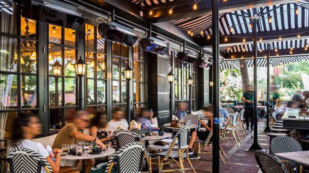 Ticaret Bakanlığı’ndan restoran ve kafeler için uyarı: Fiyat listesinde olmayan ücret talep edilemez
