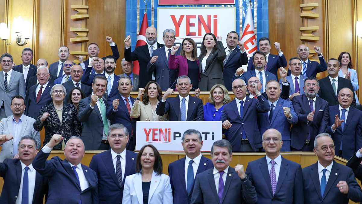 Yeni Parti’de yeni grup yönetimi belli oldu