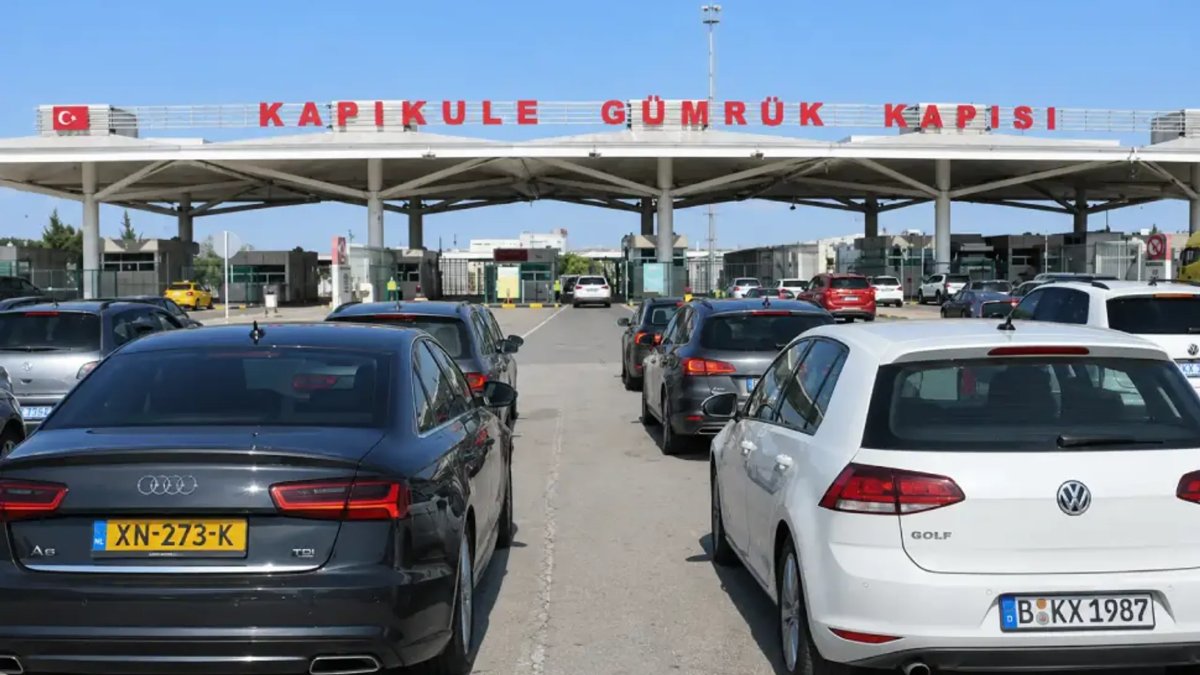 Yabancı plakalı araçlar için yeni düzenleme: Borcunu ödemeyen sınırdan geçemeyecek