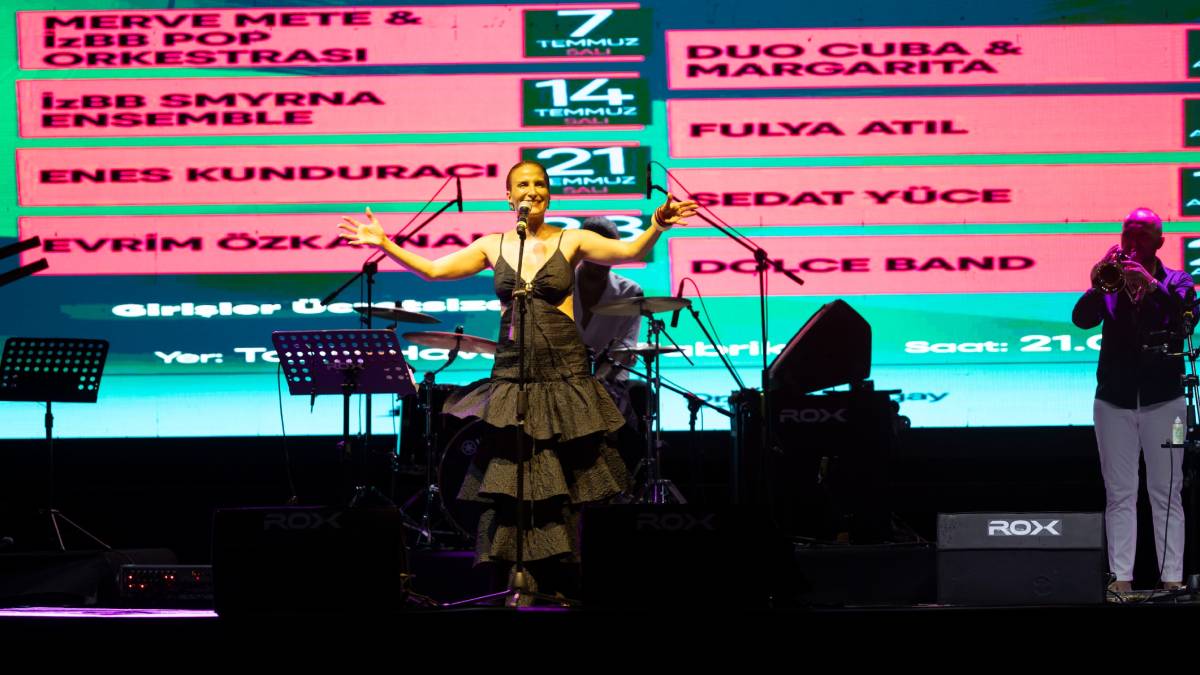 Çim Konserleri İzmirlileri müzikle buluşturmaya devam ediyor