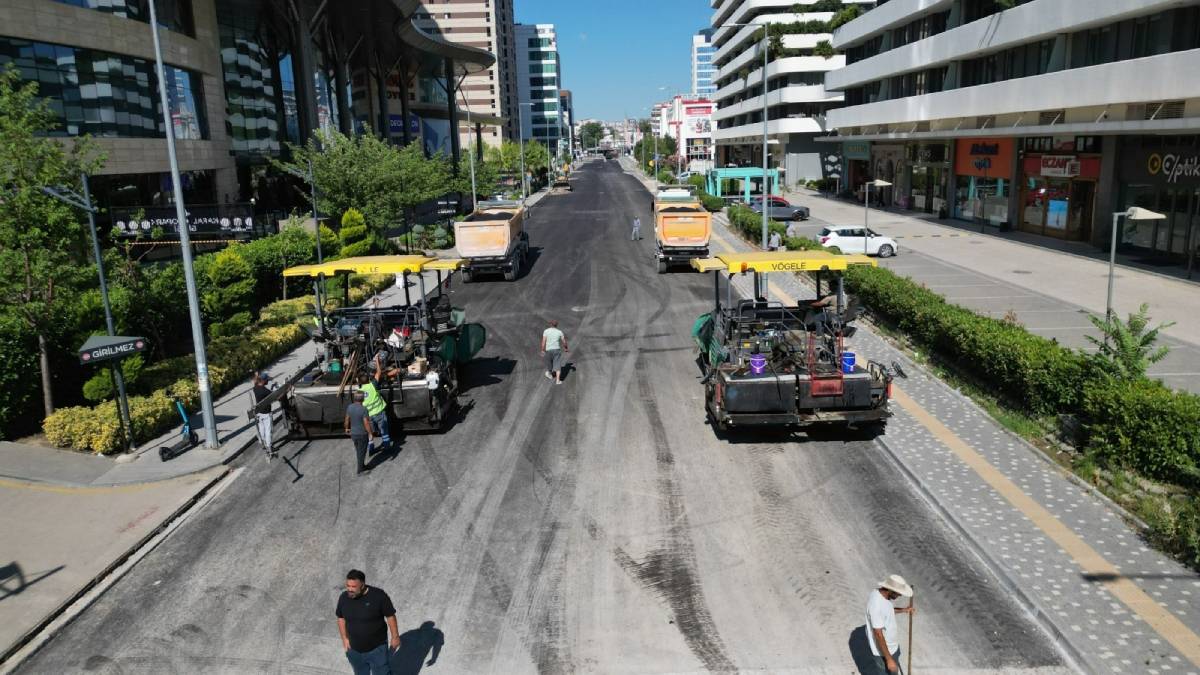 Büyükşehir’den Akademi Caddesi’ne konfor ayarı