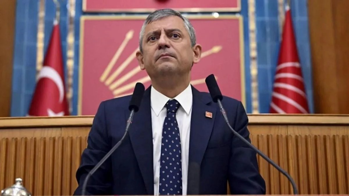 Yeni Parti'ye bağış nasıl yapılır? Özgür Özel'den üyelik ve IBAN açıklaması geldi