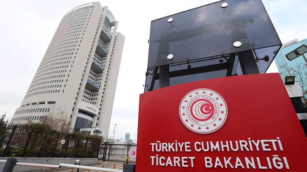 Ticaret Bakanlığı'ndan astrolog ve yasa dışı bahis reklamlarına yasak