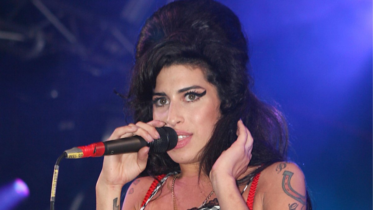 Amy Winehouse'un babası açtığı davayı kaybetti: 1 milyon sterlin tazminat ödeyecek