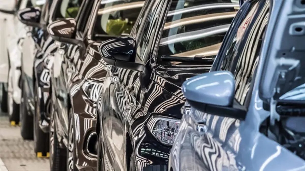 Otomobilde yeni ÖTV dönemi resmen başladı! Sıfır araç fiyatları artacak mı? Otomobilde asgari maktu ÖTV nedir?