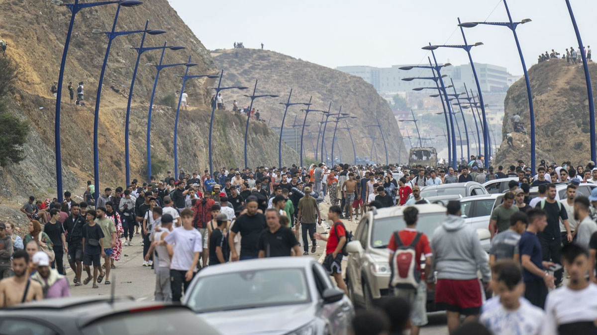 İspanya sınırı çöktü: Bir günde 60 bin kişi geçti, en az 34 can kaybı