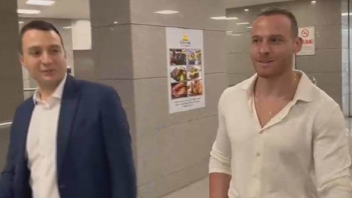 Kerem Bürsin: Ahbap'a bağış yaptım, ben de mağdurum