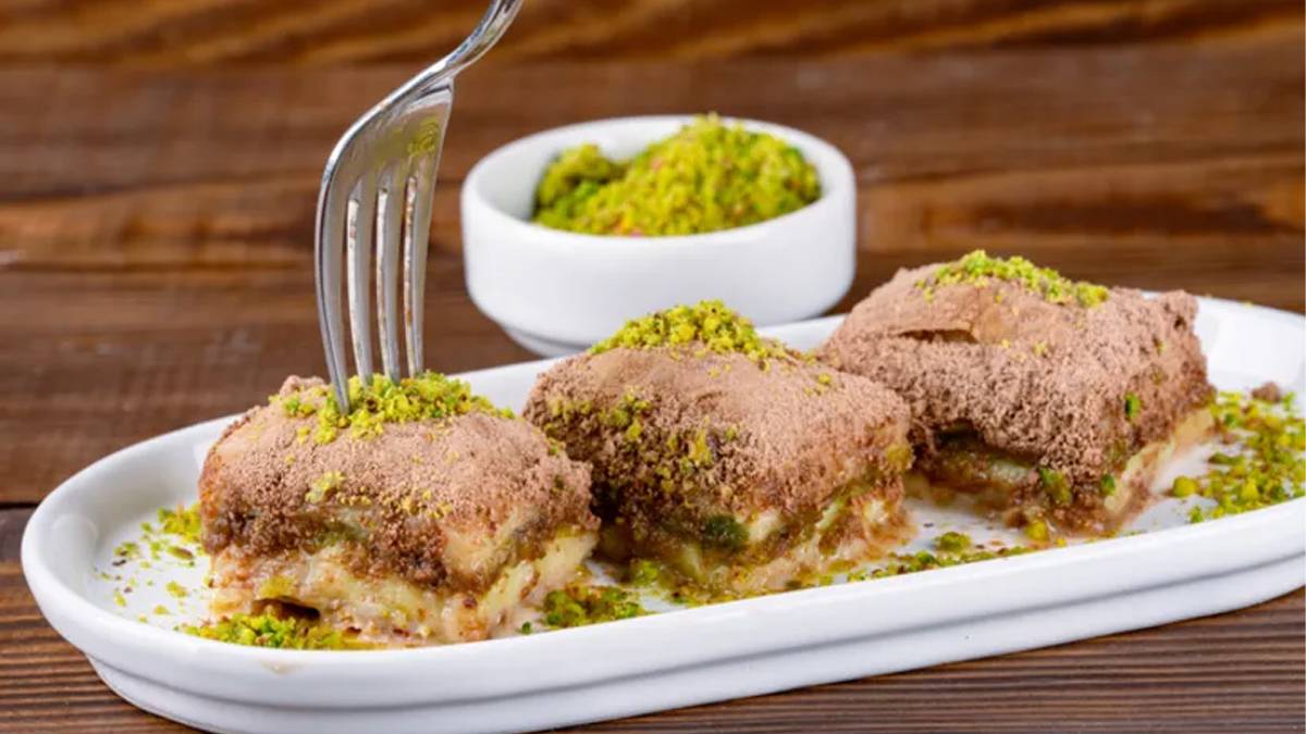 Sıcak havalarda şerbetli tatlıya son: Ev yapımı pratik soğuk baklava tarifi