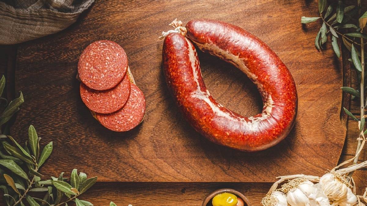 Bakanlık taklit-tağşiş listesini güncelledi: İşte hileli üç sucuk markası