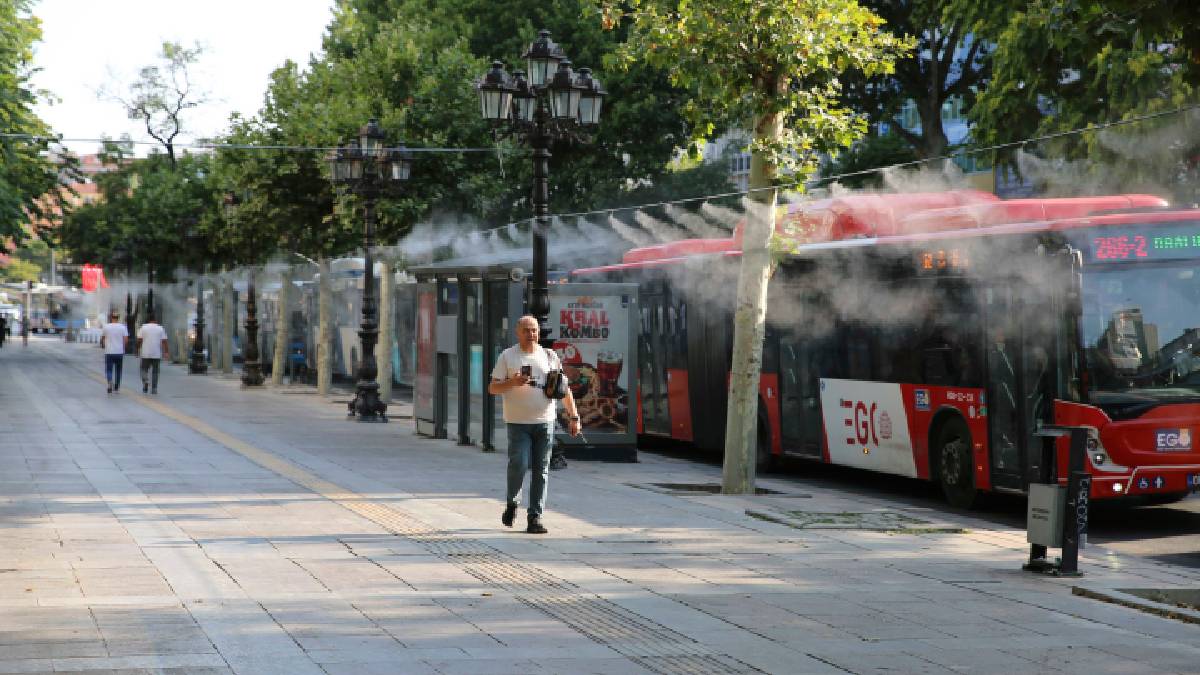 Ankara Büyükşehirden, bunaltıcı sıcaklara su tasarruflu serinletme sistemi
