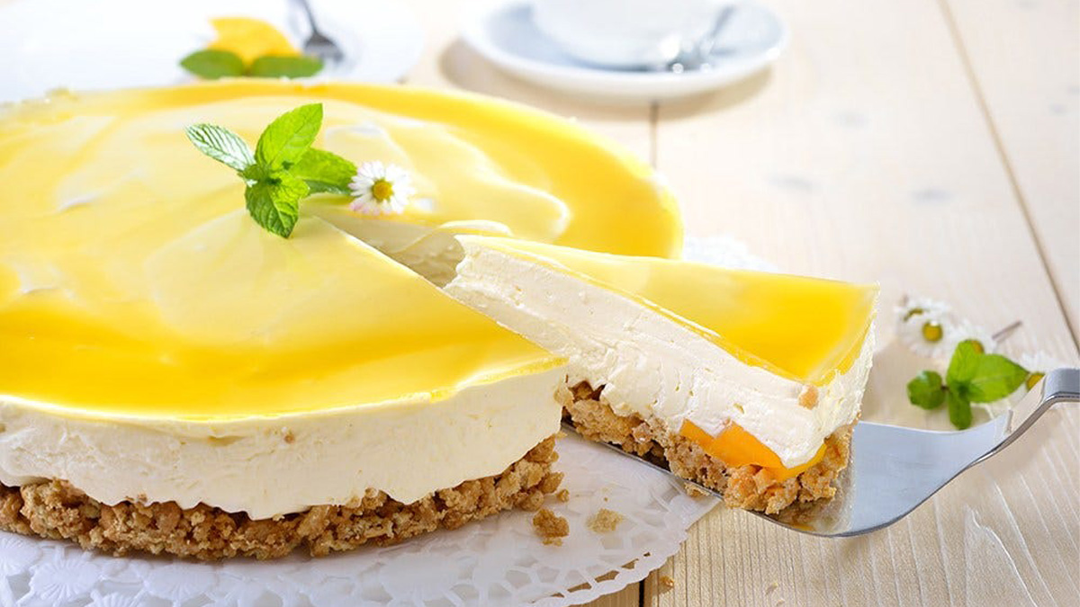 Çatlama derdine son! Pürüzsüz kıvamıyla tam ölçülü limonlu cheesecake tarifi