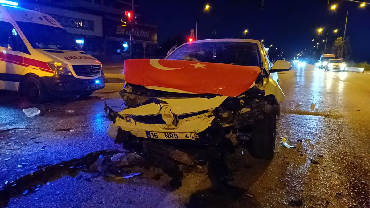 Bursa'da feci kaza: 7 yaralı