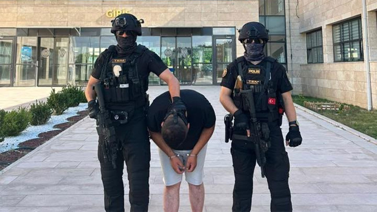 FETÖ firarisi Burkay Karatepe’ye yardım ettiği iddia edilen şüpheli tutuklandı
