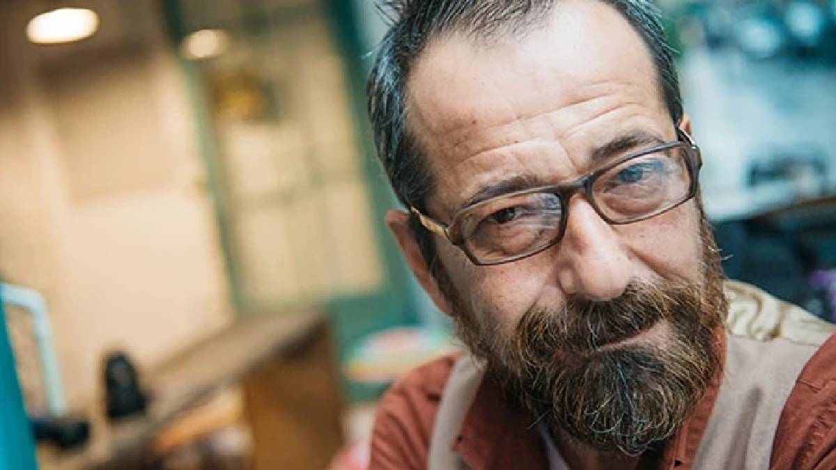 Feridun Düzağaç hayranlarına kötü haber! Hastalığından dolayı sahnelere ara verdi