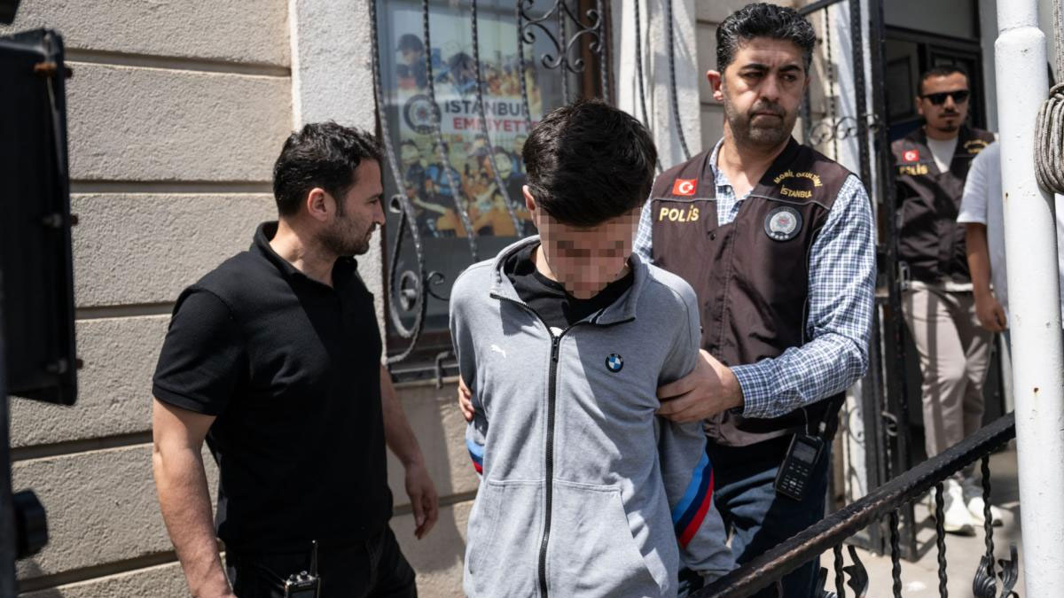610 bin çocuk karakolla tanıştı