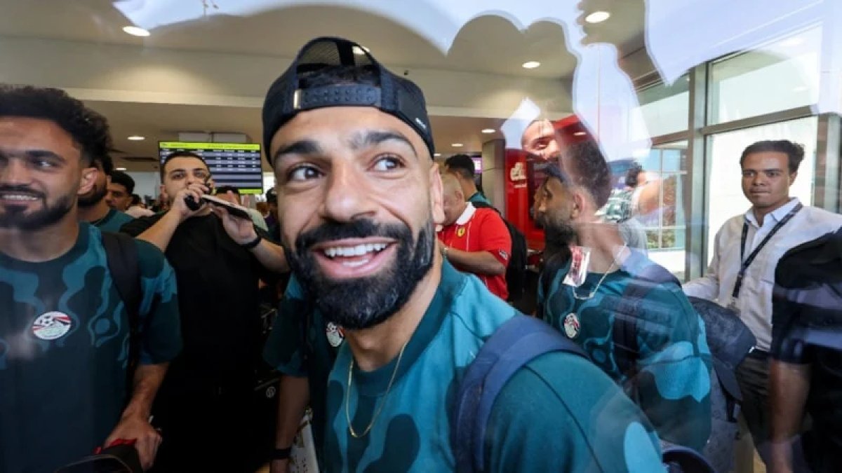 Salah, Trabzonspor'da kaç numara forma giyecek, 11 numara mı? Ozan Tufan krizi çıkacak mı?