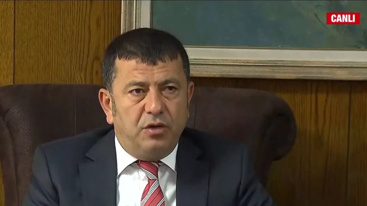 İzmir Büyükşehir Belediyesi'ne operasyon: Veli Ağbaba'nın ağabeyi gözaltında