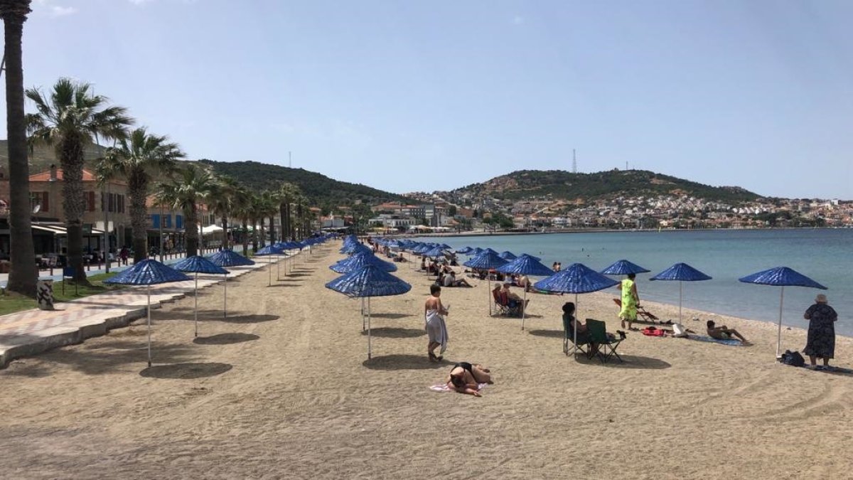 Çeşme'nin fiyatlarını unutun! İzmir'de kalabalıktan uzak, girişi ücretsiz ve denizi cam gibi o saklı cennet