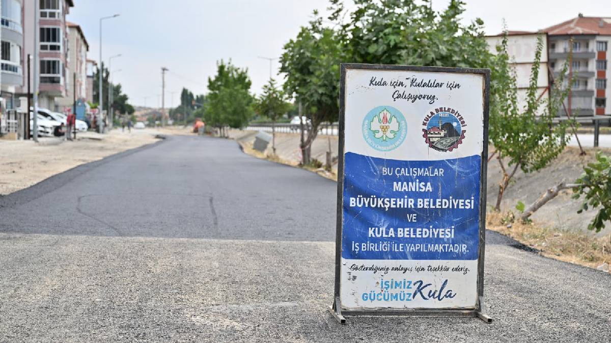 Kula Seyitali Mahallesi’nde sıcak asfalt çalışması tamamlandı