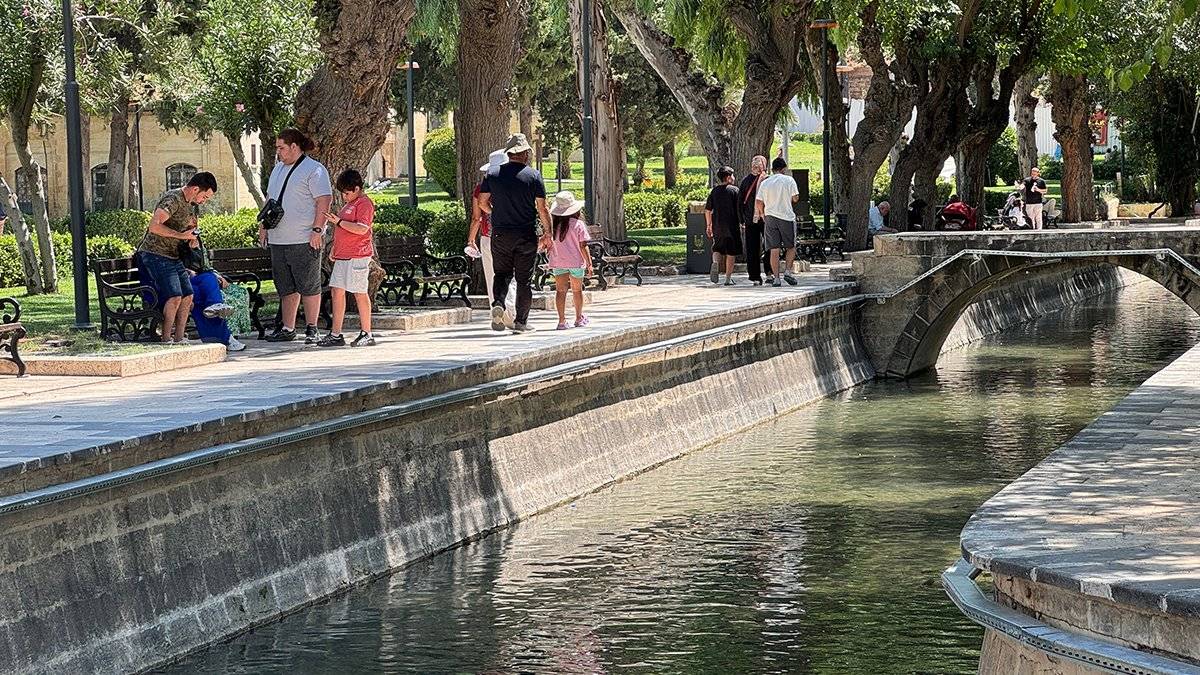 Şanlıurfa'da termometreler 48 dereceyi gösterdi