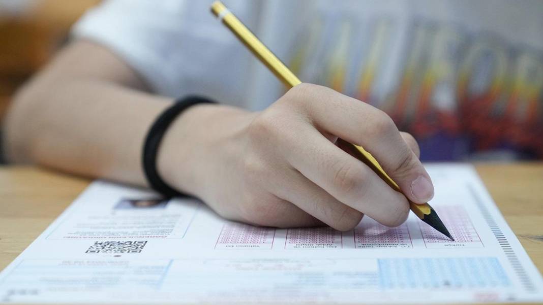 LGS'de kazanan ilk yüzde 5: Her 3 çocuktan biri mağdur