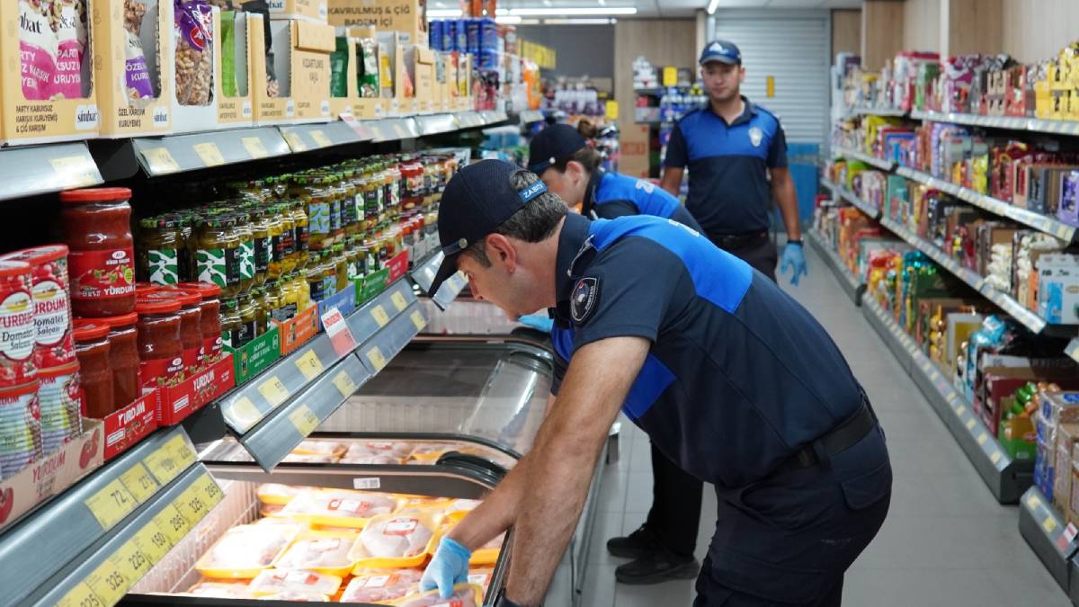 Güzelbahçe’de market ve gıda işletmelerine sıkı denetim