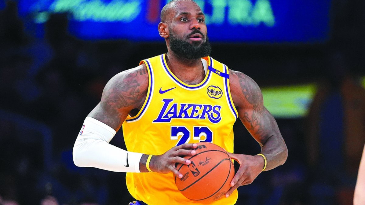 LeBron James'ten tarihi fedakârlık