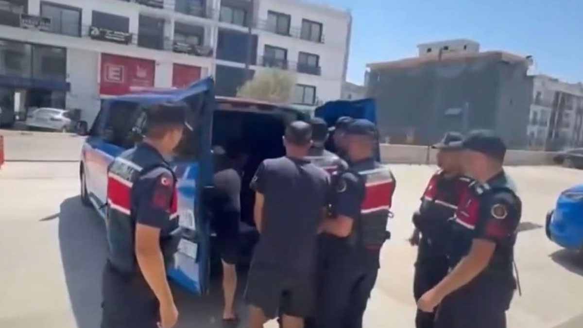 İki ilde göçmen kaçakçılığı operasyonu: 9 organizatör, 132 düzensiz göçmen yakalandı