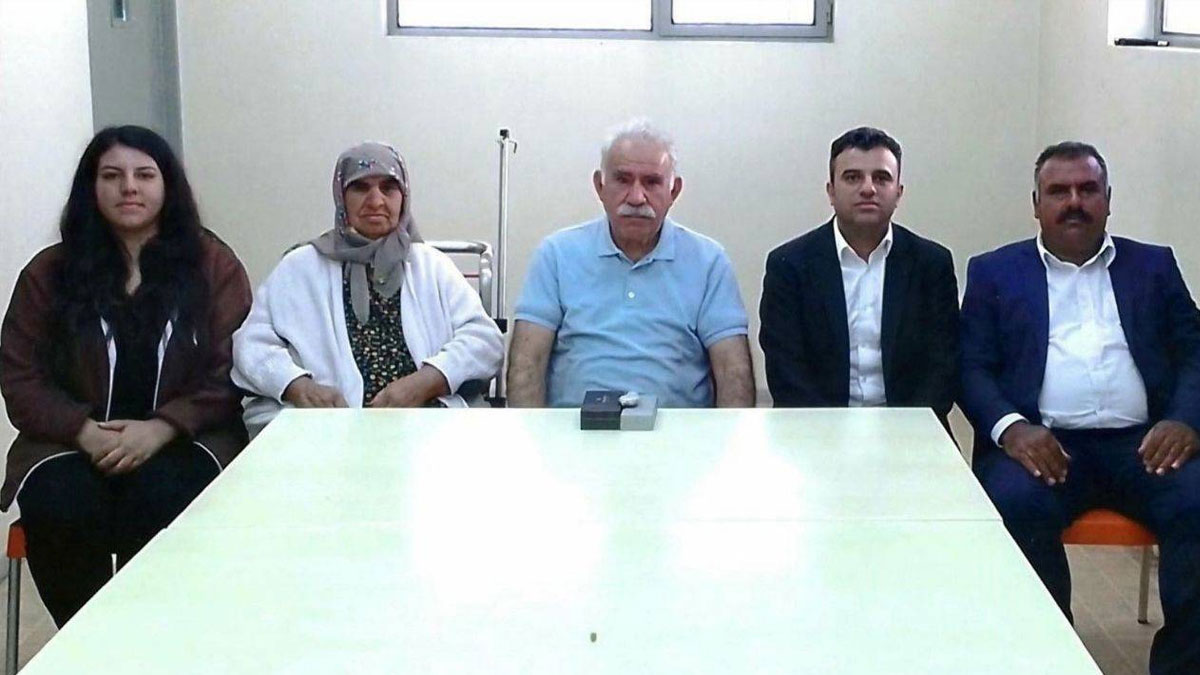 İmralı’daki görüşmeden 10 ay sonra fotoğraf