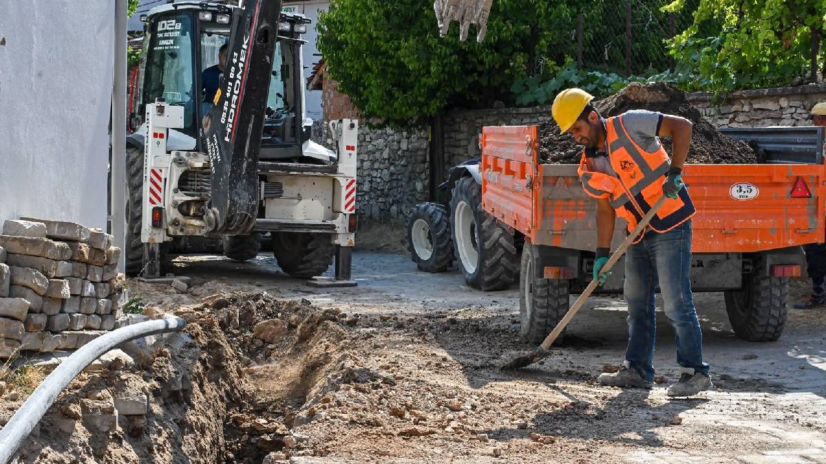 Bursa’da kırsal mahallelerin altyapısı güçleniyor