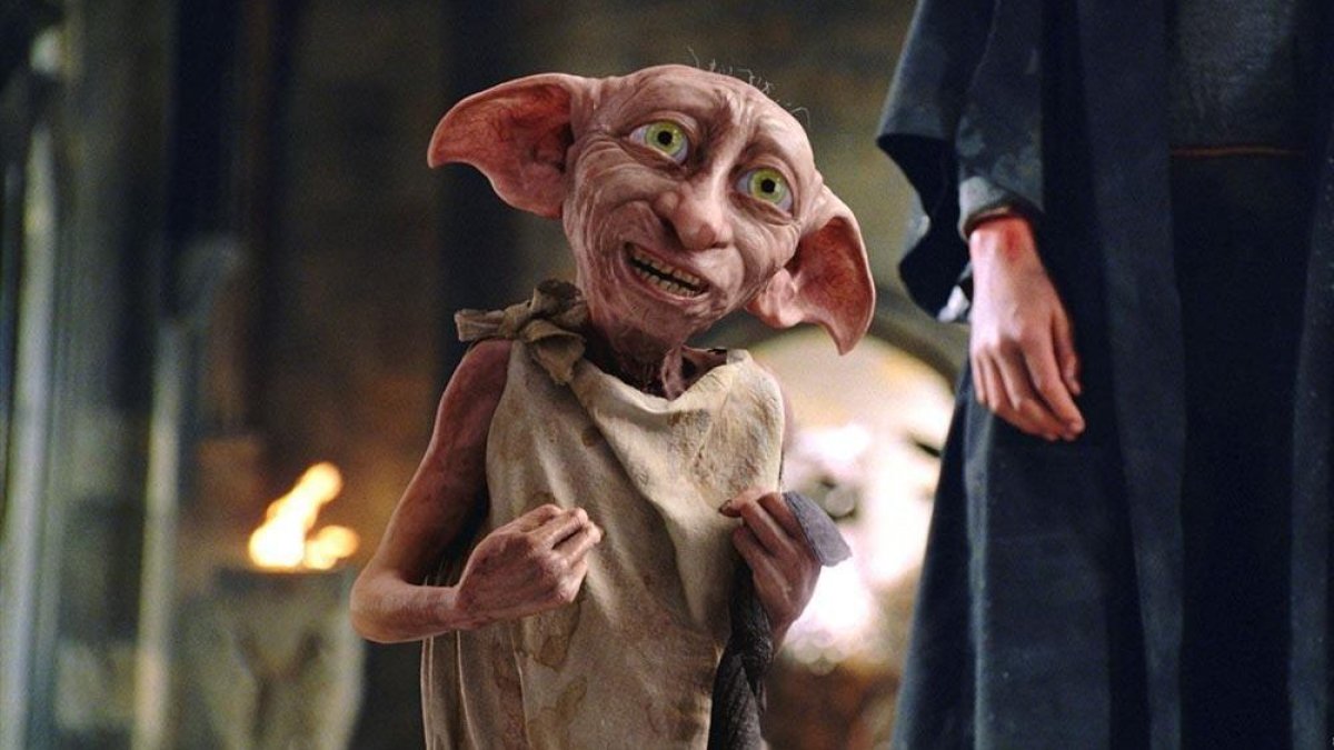 Harry Potter hayranlarının tepkisi Dobby’nin anıtını kurtardı