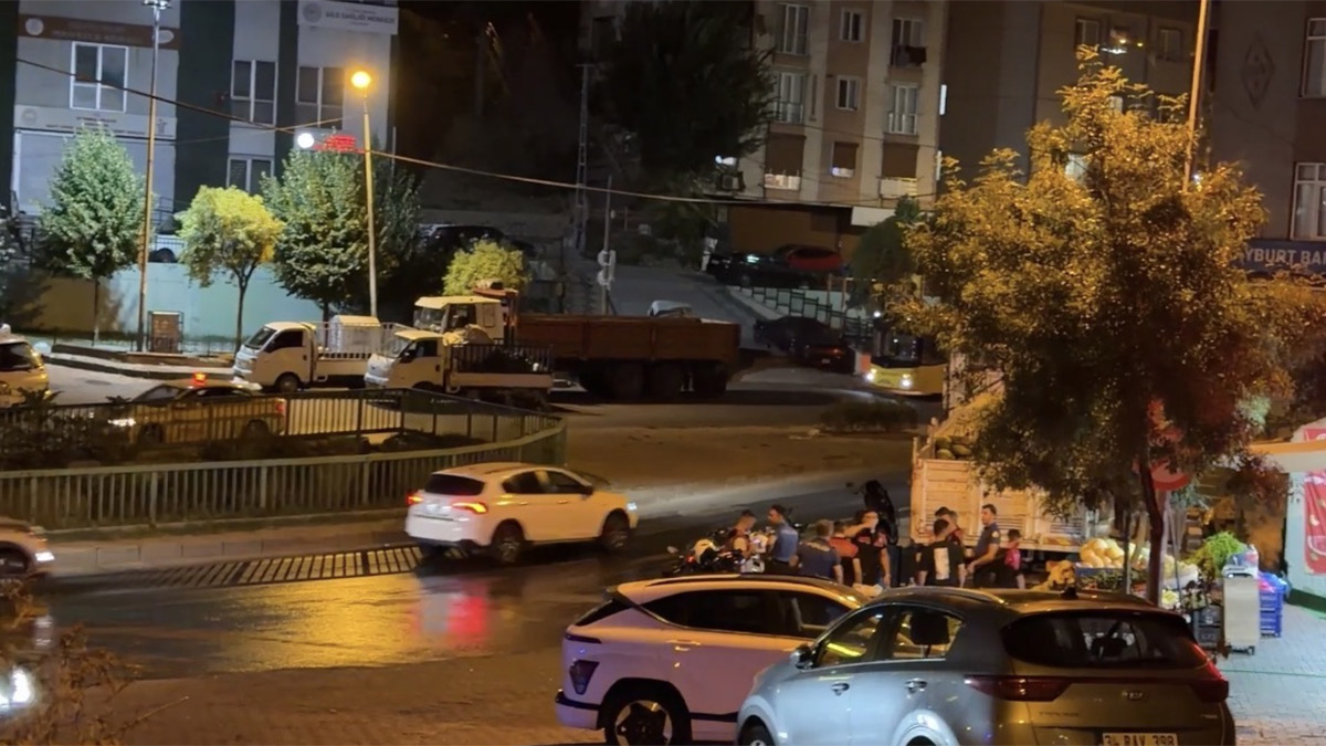 Çöp tartışmasında 14 yaşındaki çocuk dehşeti: Kadının burnunu kırdı, yakını kardeşini bıçakladı