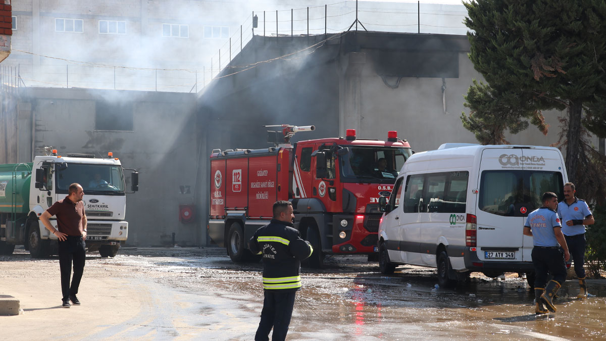 Gaziantep'te tekstil fabrikasında yangın