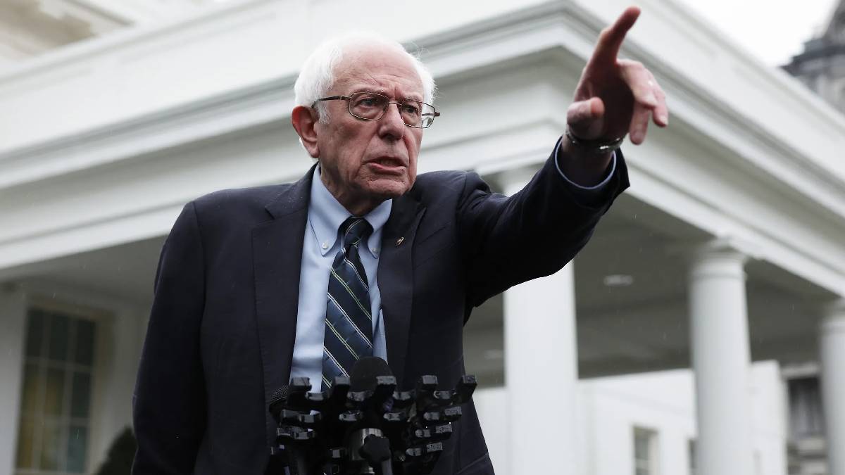 Bernie Sanders’tan Silikon Vadisi’ne uyarı: Yapay zeka yarışına ara verin