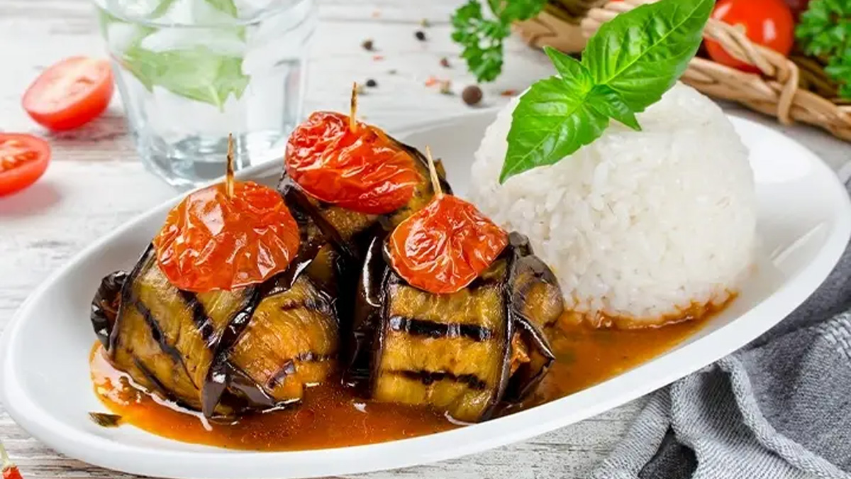 Davet sofralarının baş tacı: Lokanta usulü ev yapımı islim kebabı nasıl yapılır?