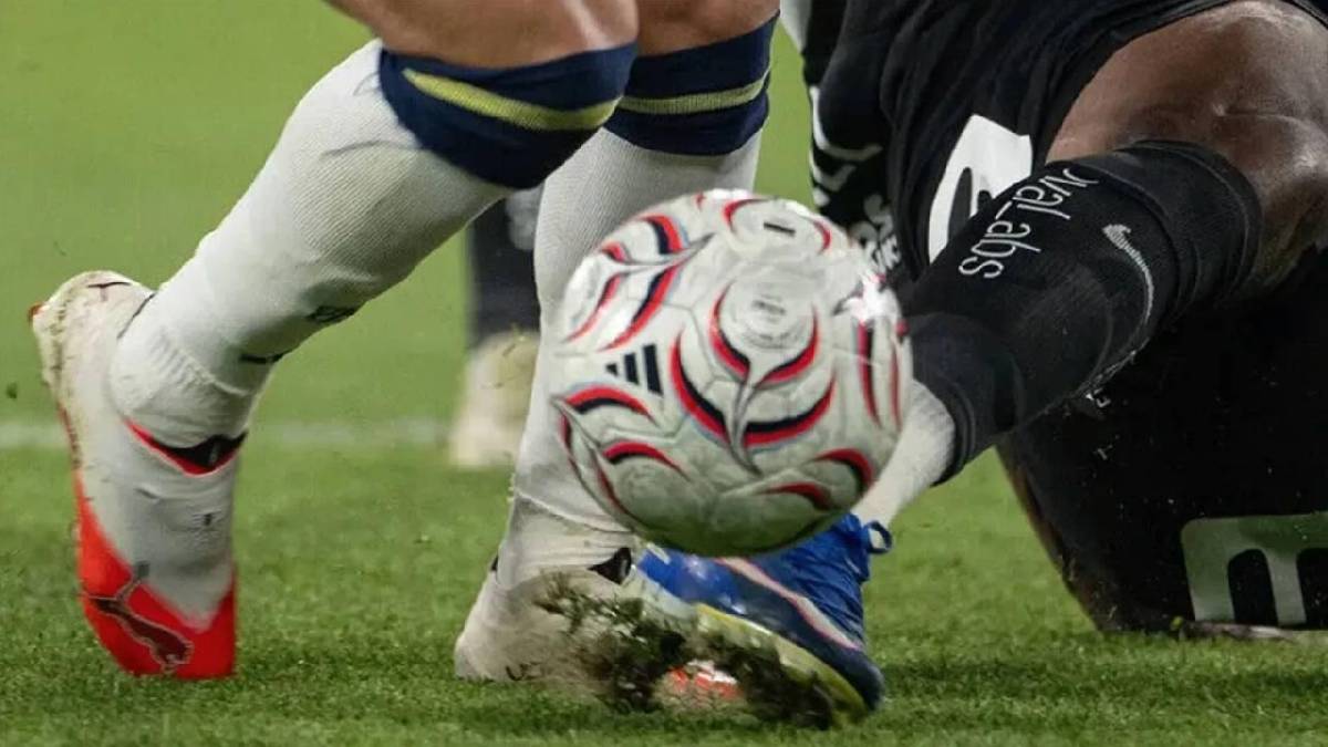 Fenerbahçe’nin Şampiyonlar Ligi play-off’undaki rakibi Lyon oldu