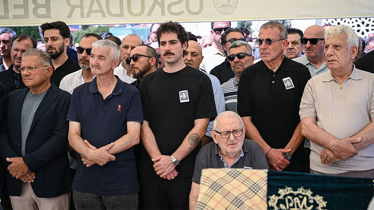 Abdullah Avcı'nın acı günü: Annesi son yolculuğuna uğurlandı