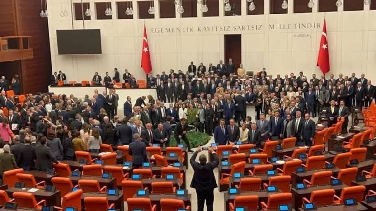 Sınırlı adım, kararlı takip: Çerçeve Yasa ve ötesi